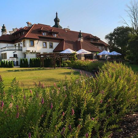 Hotel Kasztel Rzezawa エクステリア 写真