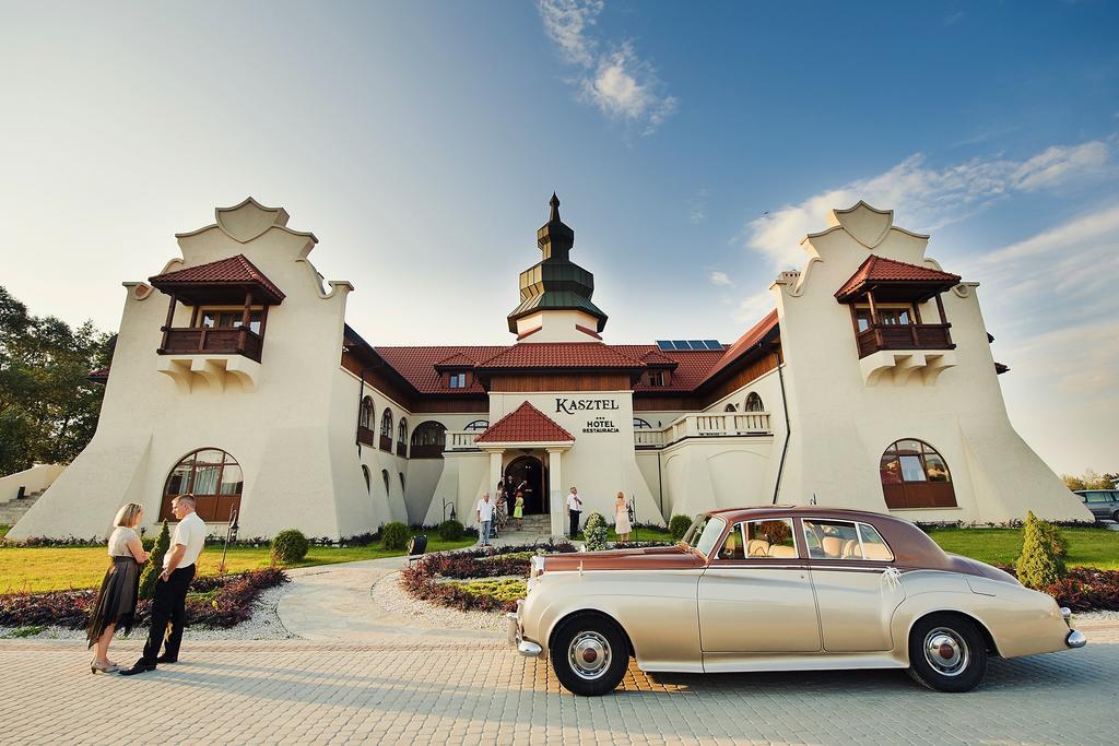 Hotel Kasztel Rzezawa エクステリア 写真